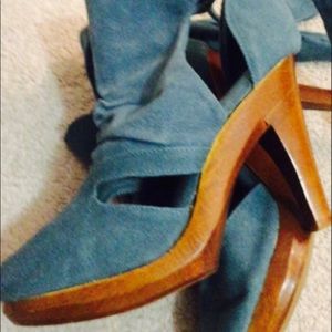 Meet your Posher, Nadine